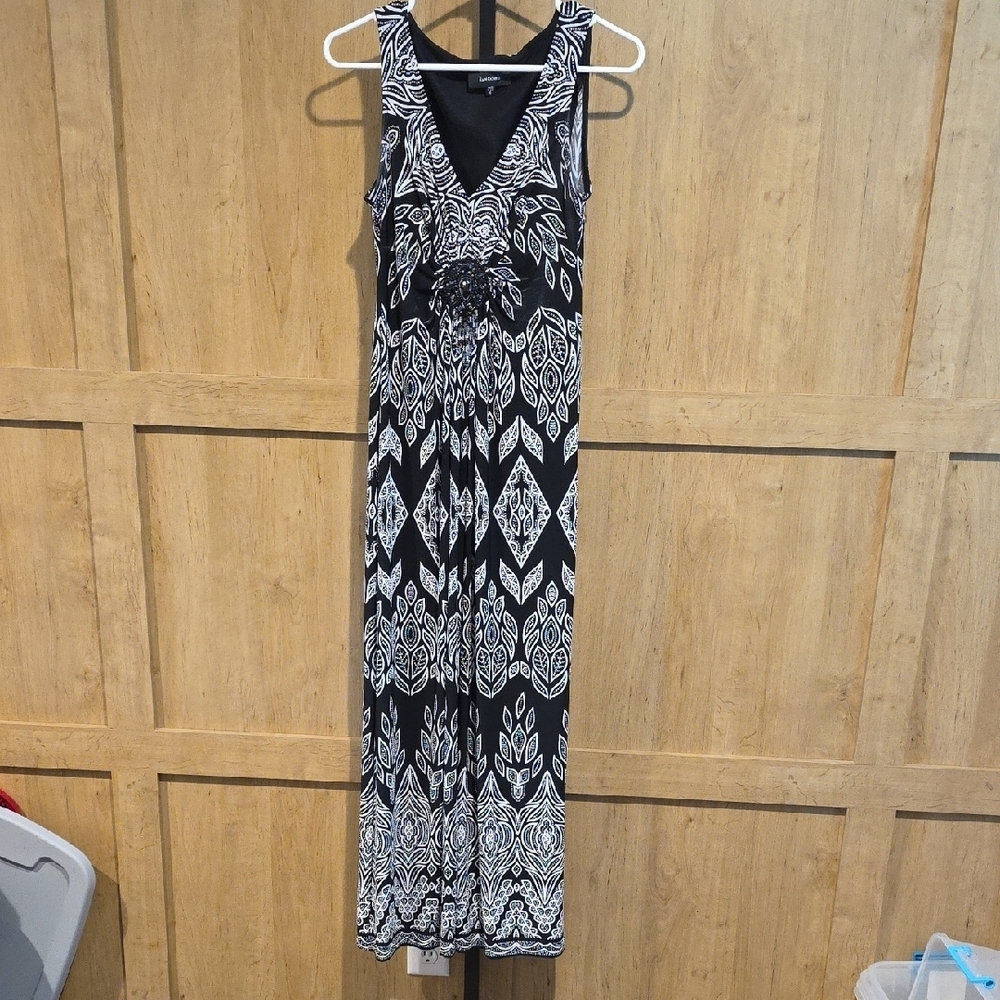 (J1) R&M Richards Black and White Maxi Dress SZ 6